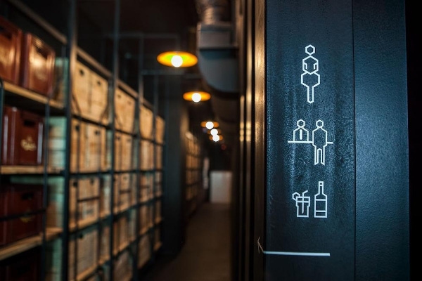 Capsule By Container Hotel